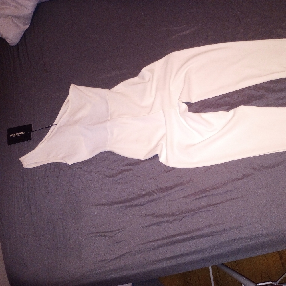 One shoulder pants outfit - Picture 2 of 8